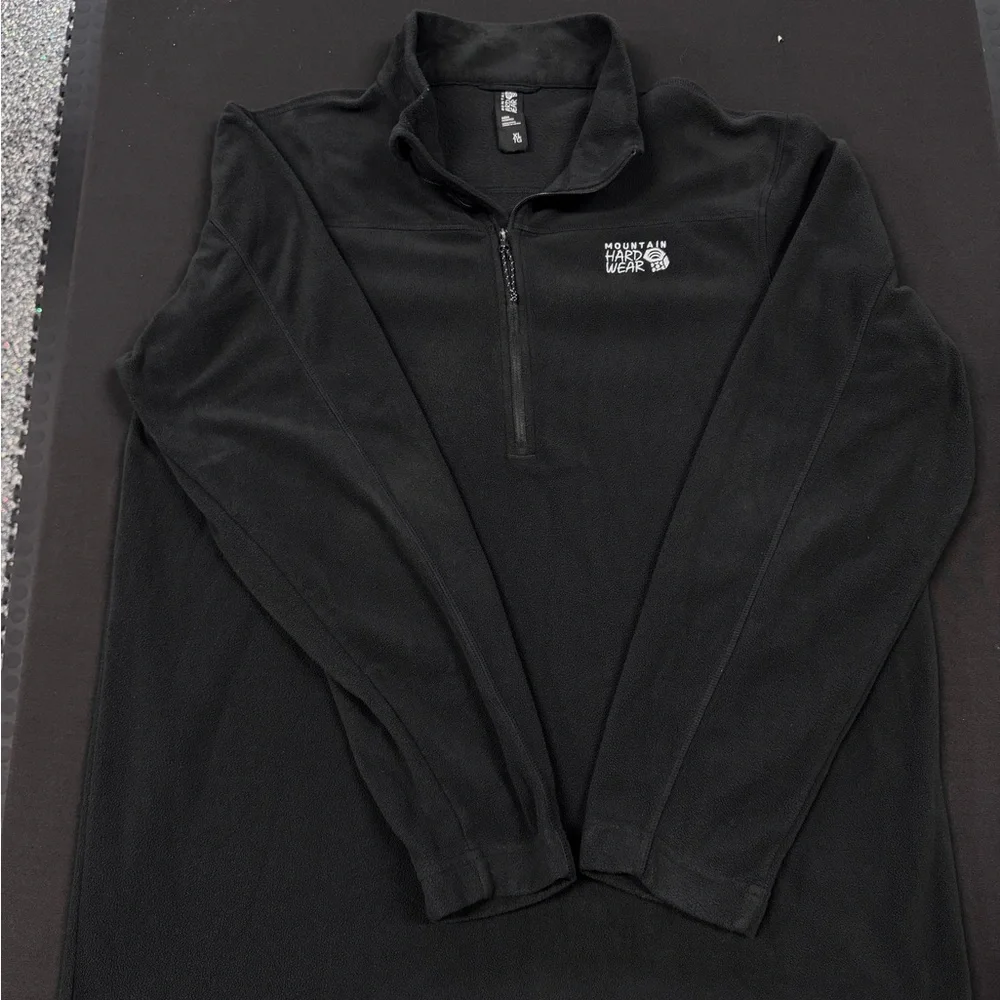 Mountain Hardwear Black Zip-Up Fleece - Picture 2 of 3